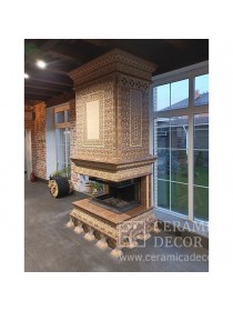 Классический камин с трехсторонней топкой в облицовке коллекции Птички.