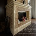 Дровяной камин в бежевом цвете с прямым стеклом ив коллекции Птички.
