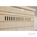 Каминная топка KAWMET W3 LPB в облицовке изразцами коллекции Брикс.