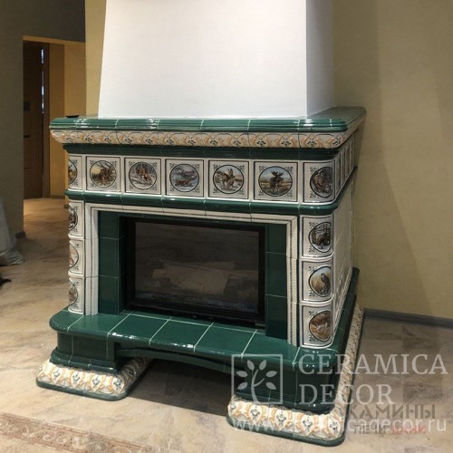 Изразцовая облицовка изразцами "Охота" топки Астов М700