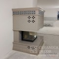 Трехсторонняя топка Астов П3С 7057 в облицовке изразцами из коллекции Птички. Трехсторонняя топка Астов П3С 7057 в облицовке изразцами из коллекции Птички.