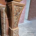 Изразцовый камин с декоративными колоннами и золочением. Палитра: Кабинет